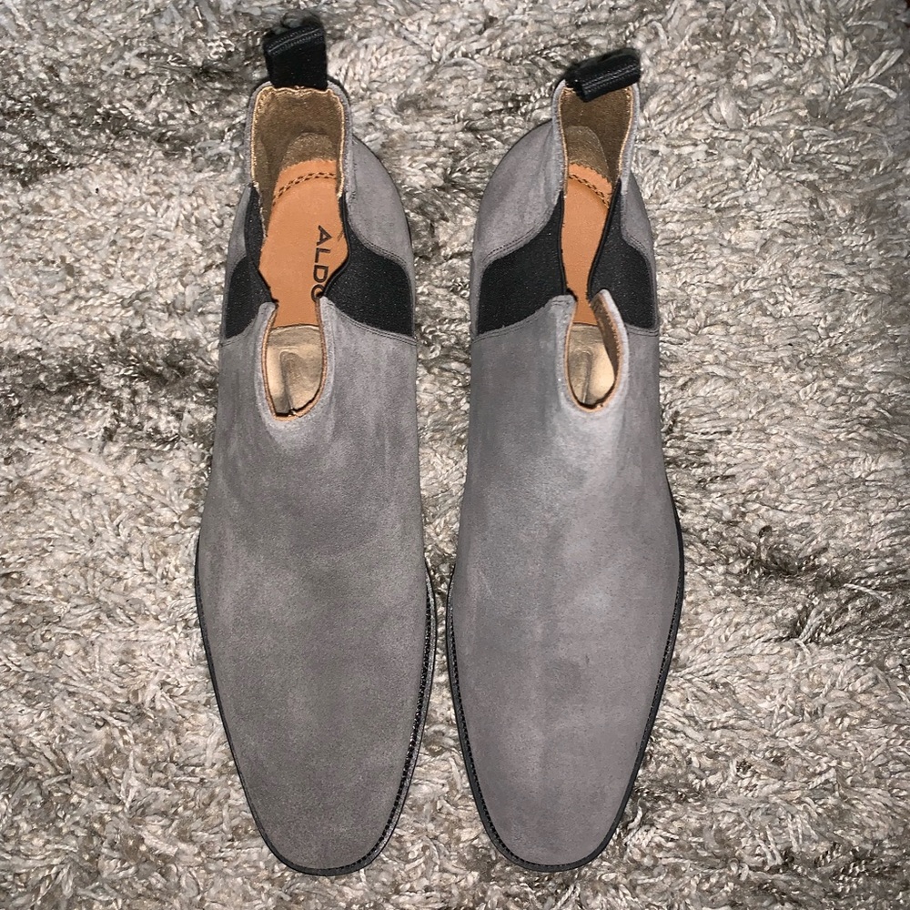 NEW Aldo Men’s Size 11 Grey Chelsea Boots